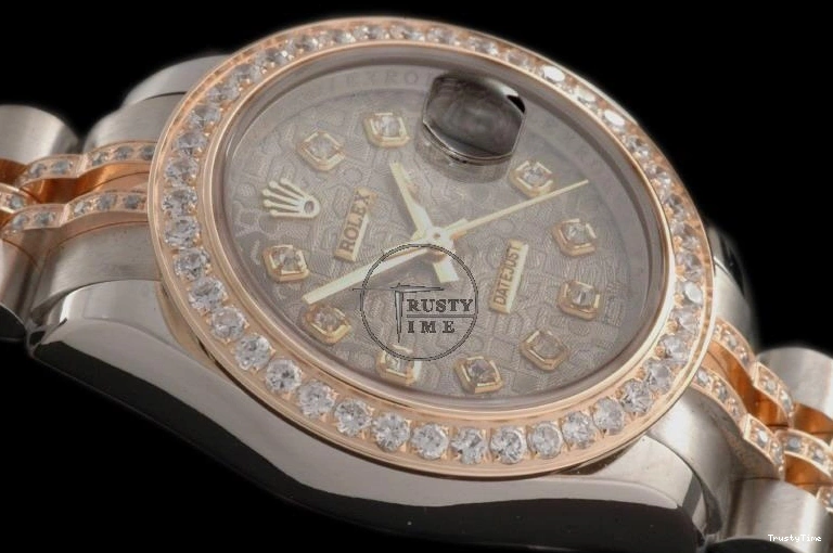 0104 WellDesigned RDJLD0046 – DJ Ladies 769